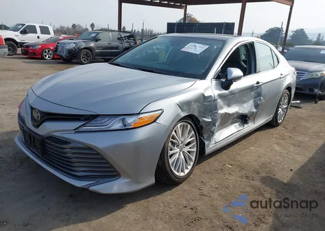 2020 Toyota Camry Xle из США, поврежденный, VIN 4T1F11AK0LU371035